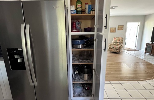 South Venice Casa | Charming 2-bed 2-bath house with NEW POOL and WiFi, AC in beautiful Venice FL