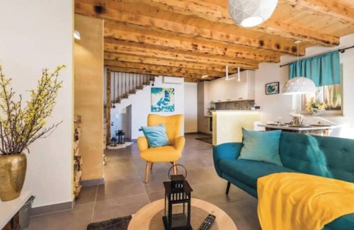 Obrs Casa | Charming 2-bedroom house in enchanting Mošćenička Draga with hot tub,WiFi, AC