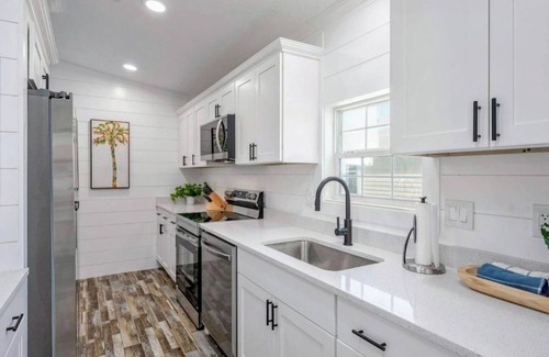 Fort Myers Beach Casa | Charming 2-bedroom 2-bath house in beautiful Fort Myers Beach!