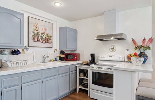 La Habra Heights Casa | Charming 2-bedroom house in welcoming La Habra Heights with WiFi, AC