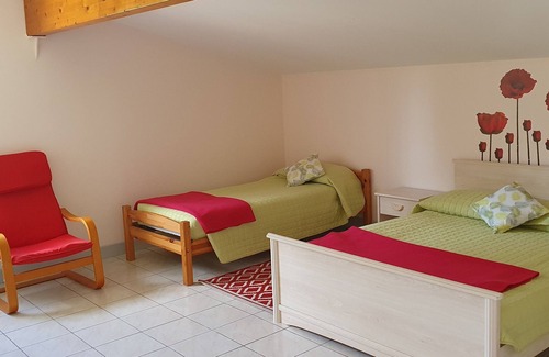 Pinel-Hauterive Casa | Charming 2-bedroom gite with AC and lovely pool in peaceful Pinel-Hauterive