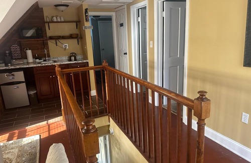 Seat Pleasant Cama Y Desayuno | Charming 2-bedroom in serene Capitol Heights near Washington DC