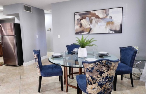 Deerfield Beach Condominio | Charming 2-bedroom condo in fabulous Deerfield Beach with AC, WiFi, 55+