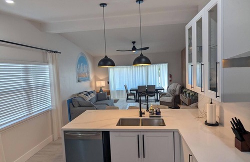 Poinsettia Heights Casa | Charming 2-bedroom, 2Bath Retreat in Fort Lauderdale, FL