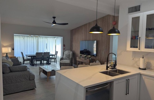 Poinsettia Heights Casa | Charming 2-bedroom, 2Bath Retreat in Fort Lauderdale, FL