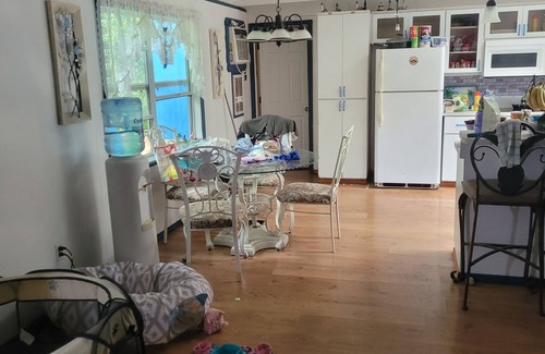 Anclote River Acres Casa | Charming 2-bedroom house with pool and wildlife.