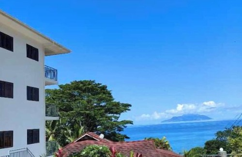 Mare Anglaise Apartamento | Charming 2-Bedroom Apartment