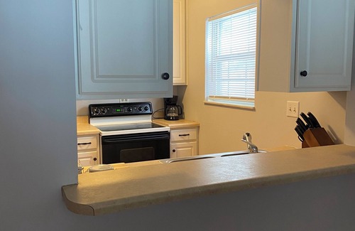 Jefferson City Apartamento | Charming 2-bedroom apartment in wonderful Jefferson City with WiFi, AC