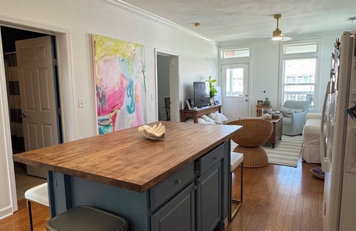 Pass Christian Condominio | Charming 2-bedroom gulf view condo in serene Pass Christian / Long term Rental