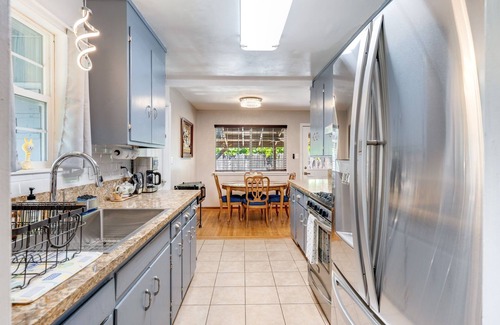 Rancho Cordova Casa | Charming 2-Bedroom Home with a Dedicated Office and Beautiful Backyard