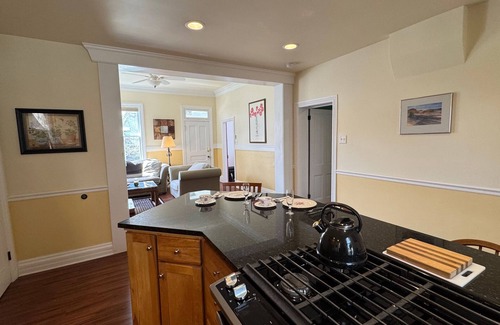 Lower Avenues Casa | Charming 2-bedroom house, with study and greatroom, quiet Avenues neighborhood