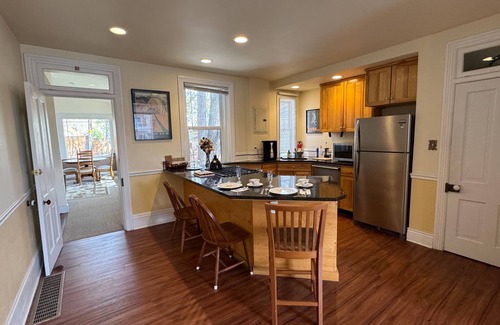 Lower Avenues Casa | Charming 2-bedroom house, with study and greatroom, quiet Avenues neighborhood