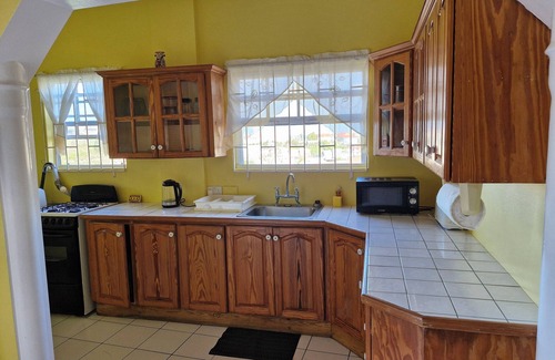 St. George's Apartamento | Charming 2-bedroom apartment with WiFi, AC in adorable Saint George's