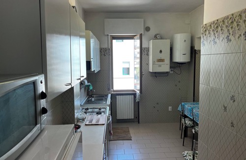Montesilvano Apartamento | Charming 2-bedroom apartment with WiFi, AC in amazing Montesilvano