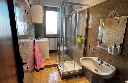 Montesilvano Apartamento | Charming 2-bedroom apartment with WiFi, AC in amazing Montesilvano