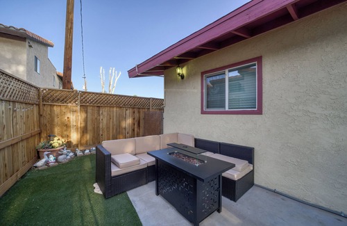 Holiday Shores Casa | Charming 2 bedroom home next to the river.
