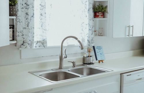 Grundy Center Apartamento | Charming 2-bedroom apartment in awesome Downtown Grundy Center