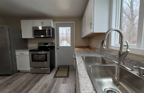 Anchor Bay Harbor Casa | Charming 2-bedroom house with WiFi, AC in quaint Chesterfield Twp