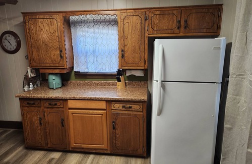 Hennessey Casa | Charming 2-bedroom, 1 bath house. Patio/Covered Parking. Extra space for parking