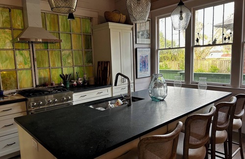 Eastside Casa | Charming 2 bedroom, 2 1/2 bath bungalow near historic district in Savannah