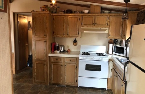 Babbitt Cabina | Charming 2-bedroom 2-bath cabin on beautiful Bear Island lake in Babbitt, MN.