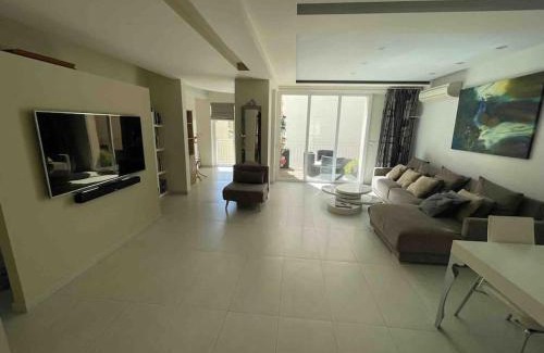Tower Road Apartamento | Charming 2-bedroom 2 bath apartment - Sliema