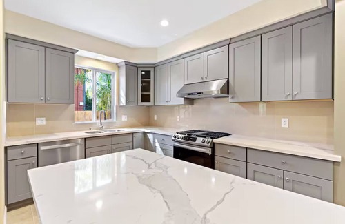 North Central Casa | Charming 2-bedroom/3 bathrooms unit in Pasadena with central AC