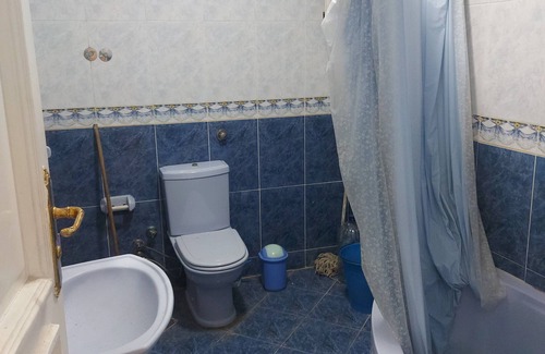 Ar-Raml 1 Apartamento | Charming 2-bedroom apartment in enchanting Alexandria with WiFi, fitness room.