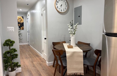 Trinidad Apartamento | Charming 2-bedroom apartment in enchanting Washington with WiFi, AC