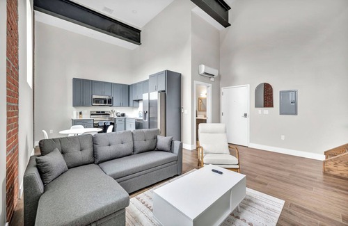 Cleveland Apartamento | Charming 2-bedroom apartment in brilliant Cleveland with AC, WiFi