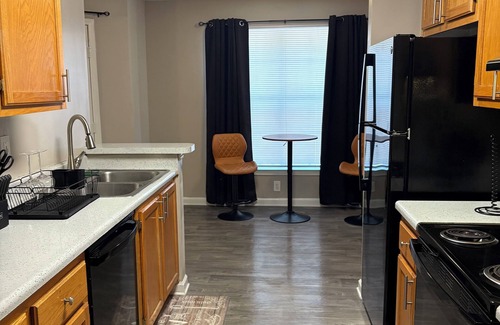 Forest Park Apartamento | Charming 2-bedroom apartment in brilliant Jonesboro 13 min from airport