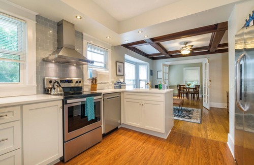 Rochester Apartamento | Charming 2-bedroom apartment close to everything on quiet street