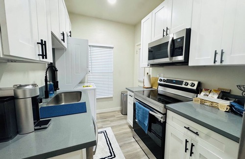 The Egyptian Apartamento | Charming 2-bedroom apartment in delightful San Diego with WiFi, fitness room
