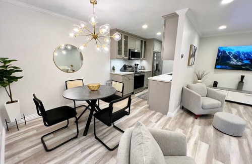 Snail Apartamento | Charming 2-bedroom apartment in Sunnyvale with Pool View!