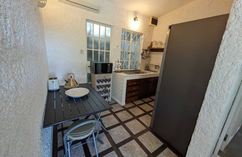 La Mivoie Apartamento | Charming 2-bedroom apartment in amazing Le Morne with AC, WiFi