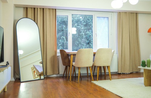 Kadikoy Apartamento | Charming 2-bedroom apartment with WiFi, AC in lovely Istanbul