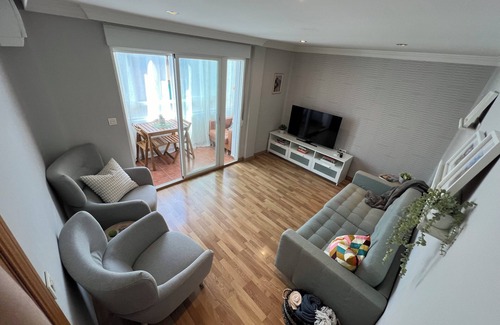 Carretera de la Sierra Apartamento | Charming 2-bedroom apartment with AC, WiFi in lovely Granada
