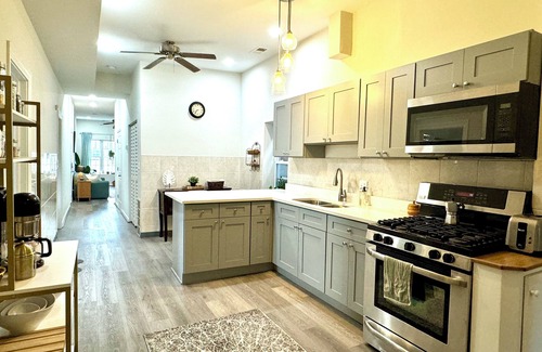 East Garfield Park Apartamento | Charming 2-bedroom apartment in hip Chicago