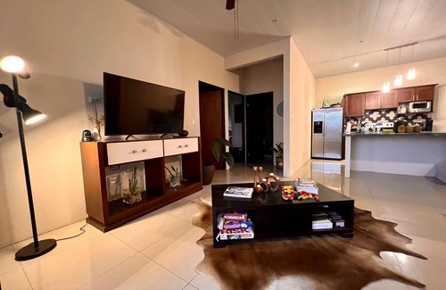 Mercedes Apartamento | Charming 2-bedroom apartment in wonderful Atenas with AC, WiFi