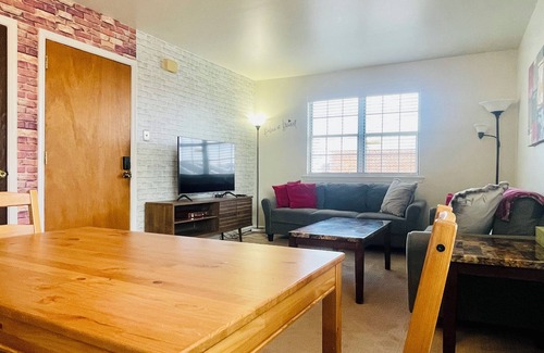 Primos Secane Apartamento | Charming 2-bedroom apartment with AC, WiFi in enjoyable Primos