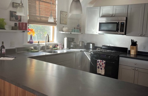 Wilton Apartamento | Charming 2-bedroom apartment in Wilton with Wi-Fi,central air, private road