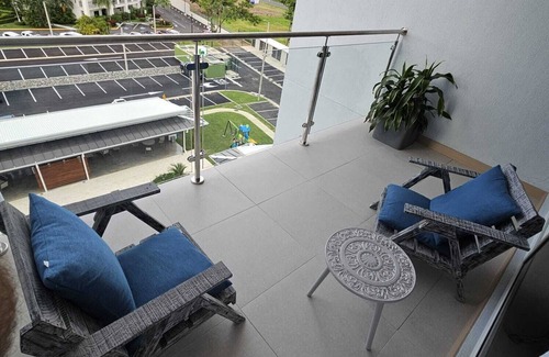 Barrio Los Villalobos Apartamento | Charming 2-bedroom apartment with WiFi, AC, fitness room and coworking space
