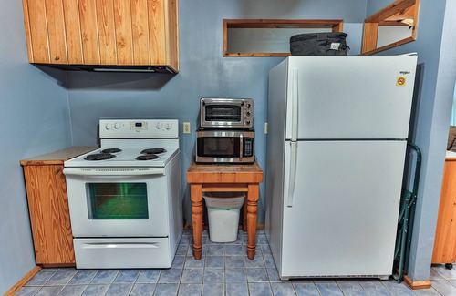 Homosassa Casa | Charming 2-bedroom bungalow in fabulous Homosassa with AC, WiFi
