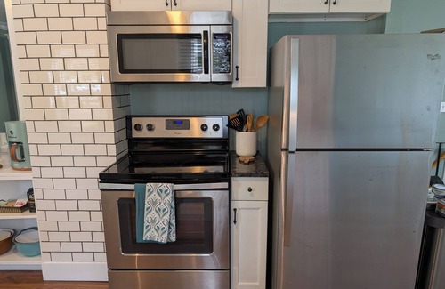 Manito Casa | Charming 2-bedroom bungalow steps from Manito Park and just mins from downtown