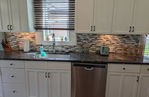 Manito Casa | Charming 2-bedroom bungalow steps from Manito Park and just mins from downtown