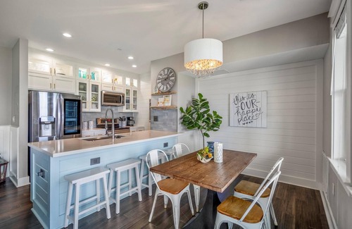 Red Fish Cove Condominio | Charming 2-bedroom condo on the top floor with a spectacular view of Gulf Coast