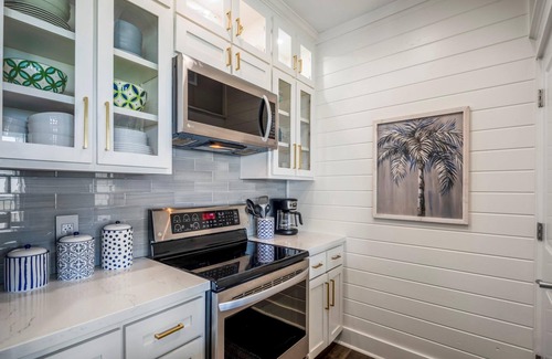 Red Fish Cove Condominio | Charming 2-bedroom condo on the top floor with a spectacular view of Gulf Coast