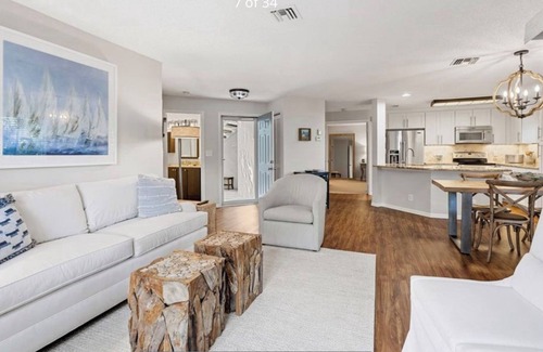 Wabasso Beach Condominio | Charming 2-bedroom condo in Sea Oaks, a beautiful tennis and beach community