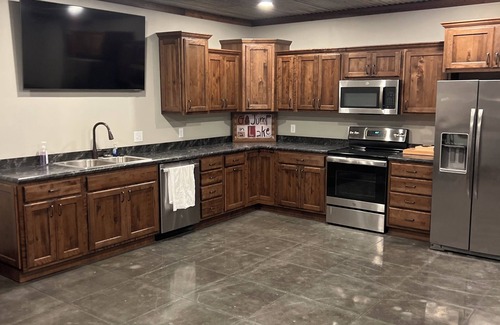 Kearney Cabina | Charming 2-bedroom cabin located just outside Kearney, Nebraska…