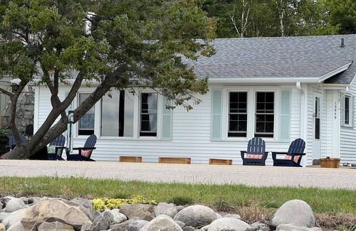 Bear Lake Cabaña | Charming 2-bedroom cottage on Bear Lake